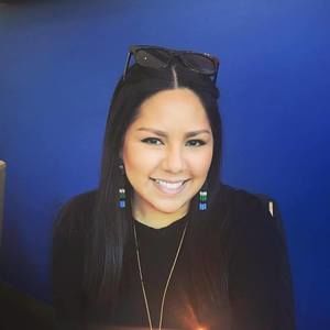 Meet your Posher, Ana